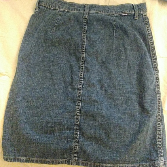 /Denim mini skirt - Picture 2 of 3